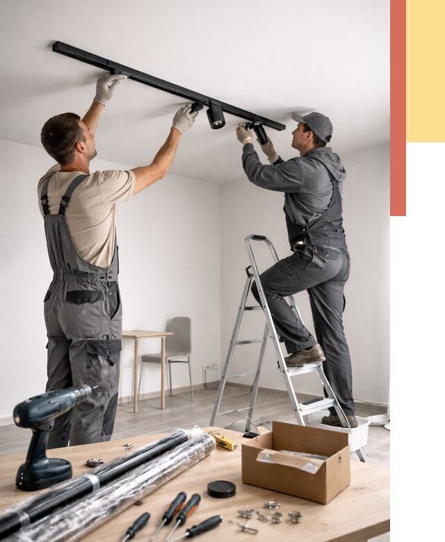 Установка трековых светильников в натяжной потолок в Сергиевом Посаде от 4298 руб. | ОТДЕЛОЧНИК-Сгп